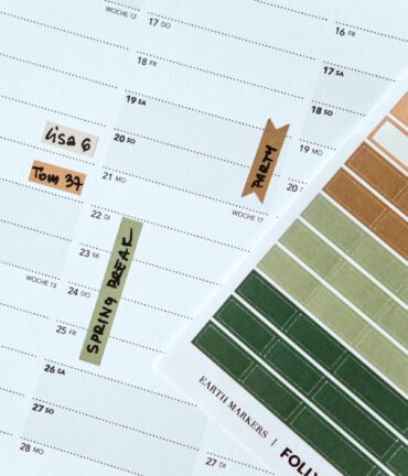 Follygraph wall calendar stickers 2026 2027 kalendarz scienny planer scienny