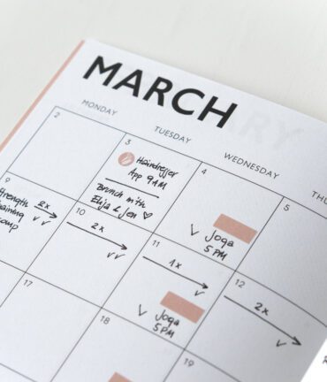 planer 2026 a5 angielski miesieczny poreczny do torebki Follygraph