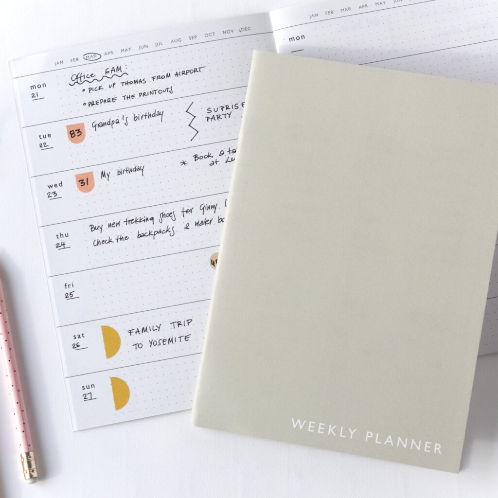 planer niedatowany tygodniowy a5 angielski miesieczny poreczny do torebki Follygraph