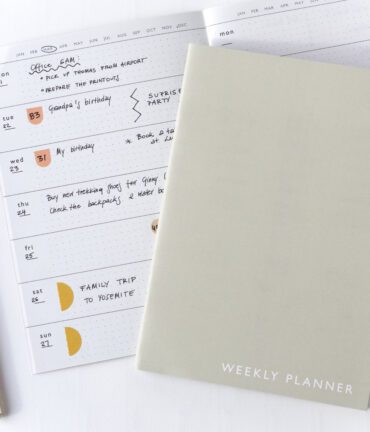 planer niedatowany tygodniowy a5 angielski miesieczny poreczny do torebki Follygraph