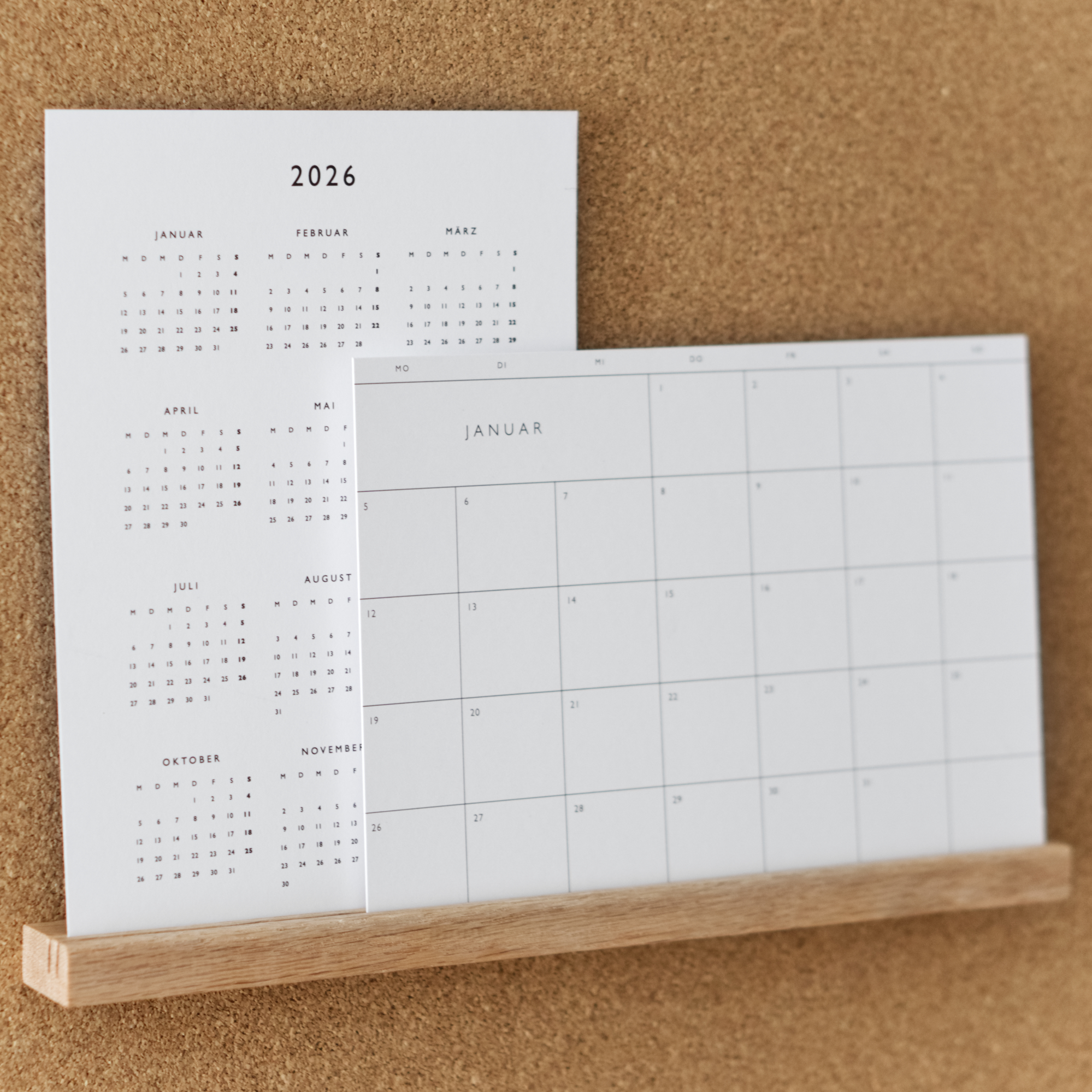 kalendarz biurkowy 2026 A5 elegancki debowa podstawka stojak Follygraph minimalistyczny